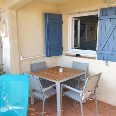 Appartement Cosy A Roquebrune 23 M² Avec Piscine Partagee شقة روكبرون-سور-أرجينس