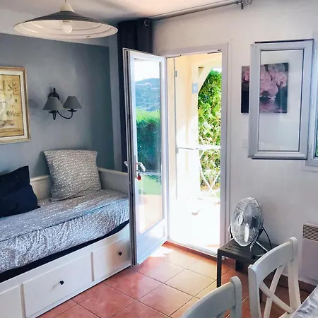 Appartement Cosy A Roquebrune 23 M² Avec Piscine Partagee
