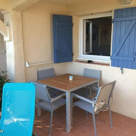 Appartement Cosy A Roquebrune 23 M² Avec Piscine Partagee 아파트 *