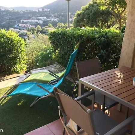 Appartement Cosy A Roquebrune 23 M² Avec Piscine Partagee Apartmán